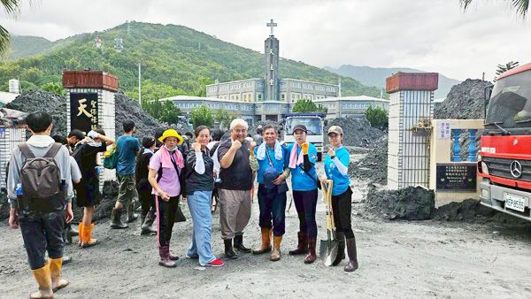 廣野精機負責人前往花蓮馬太鞍溪堰塞湖災區現場勘災