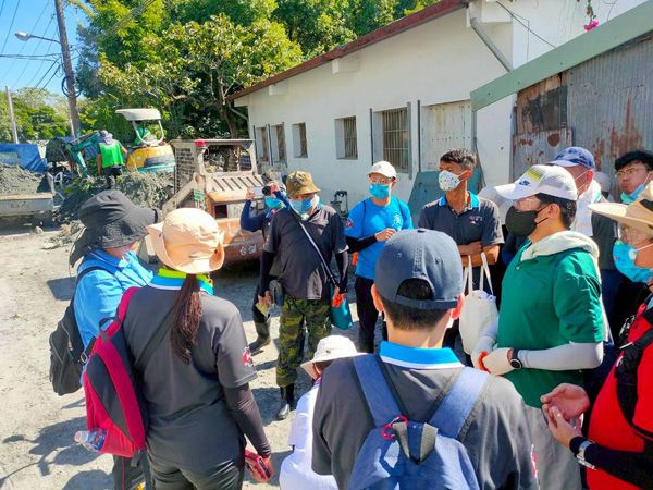 廣野企業志工於花蓮協助清淤，現場狀況了解